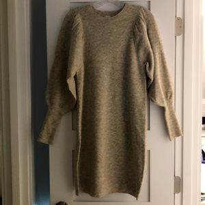 Puff sleeve sweater dress